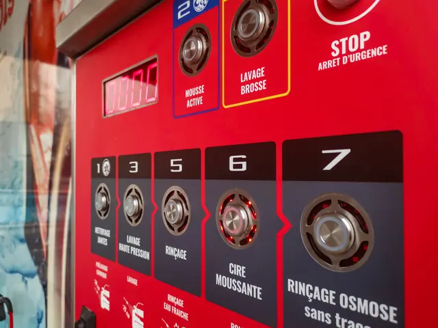 Washing bay of the modernised car wash in Hannut