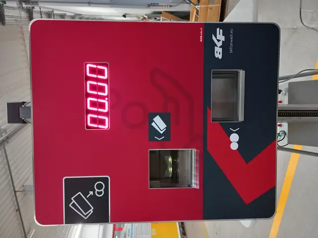 BKF Basic money changer installed in a wall