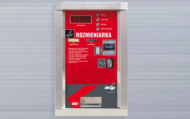 Standard change machine