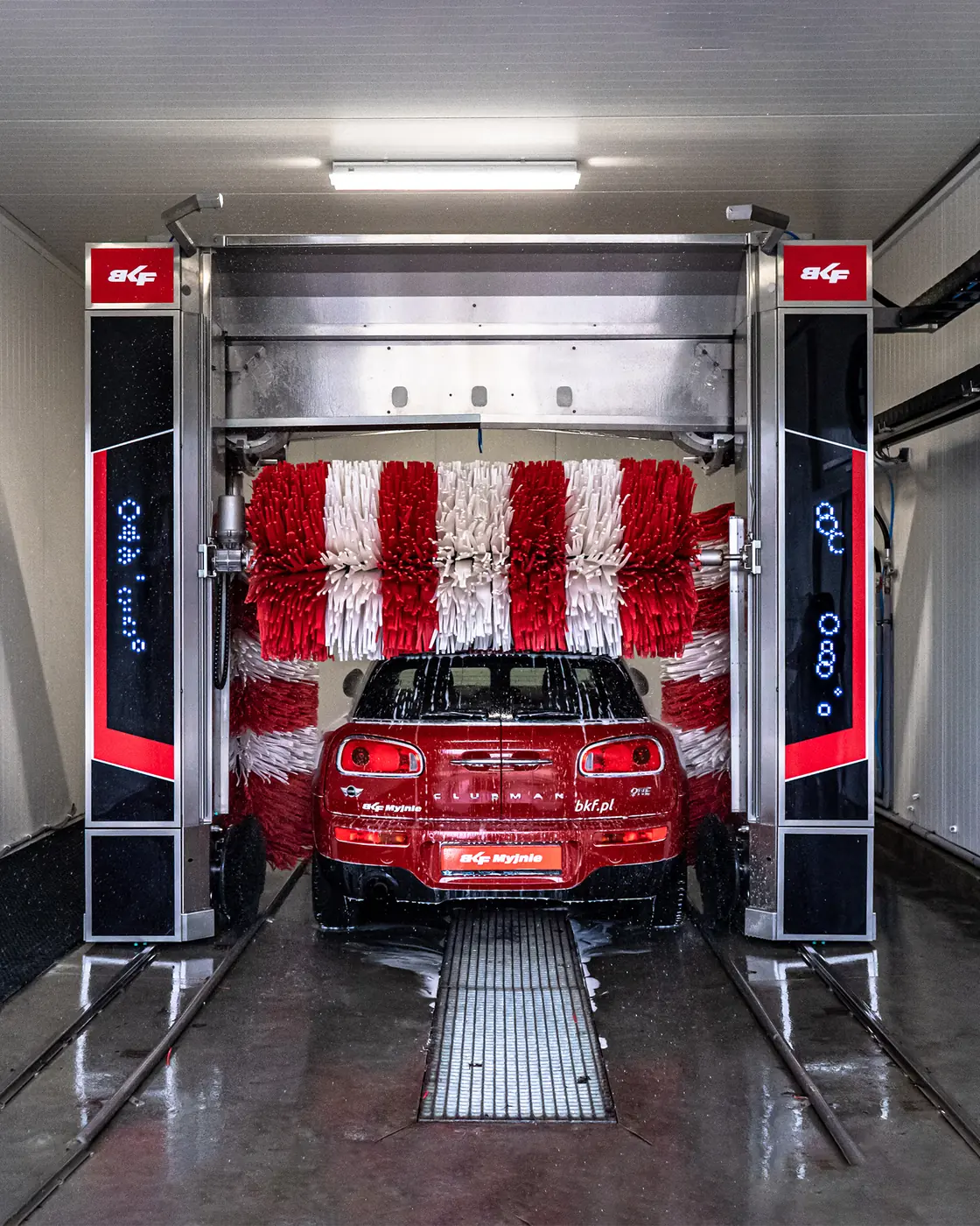 Nessie rollover car wash with brushes, made by BKF