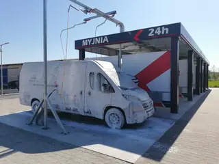 BKF touchless car wash Koscian Sierakowskiego Street – view 2